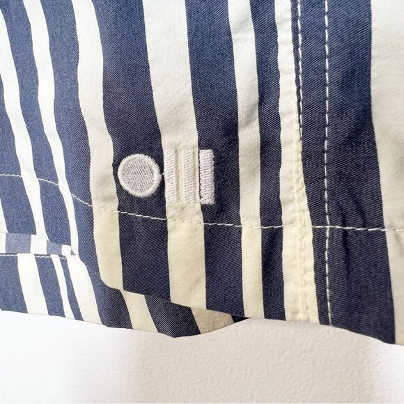 Solid and Striped Men’s Size Large Boardshort Blue Cream Stripes Swim Shorts - Picture 4 of 13